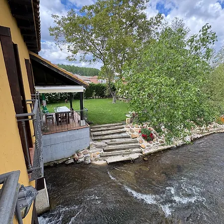 El Molino De Pedrosa Ferienhaus